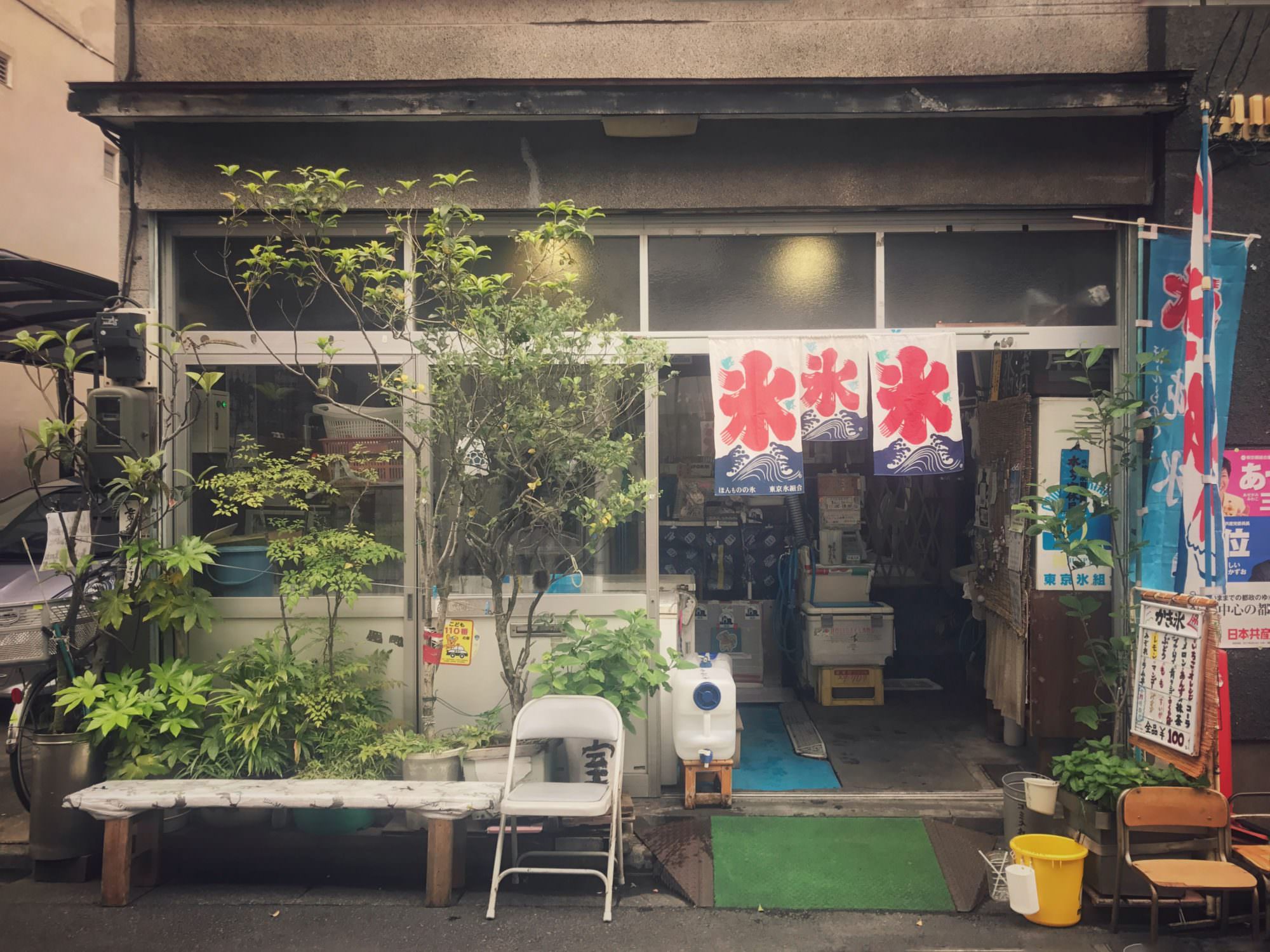 森下駅近くの100円かき氷 岸氷室 いいね森下